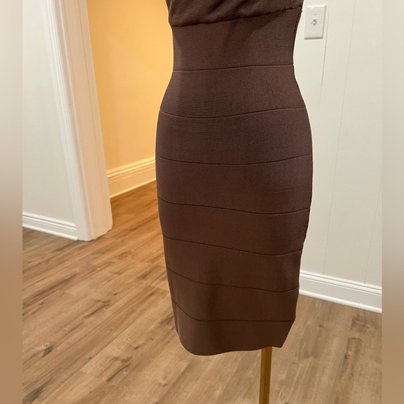 Bebe OVER THE SHOULDER BANDAGE DRESS Size Small - Picture 7 of 15